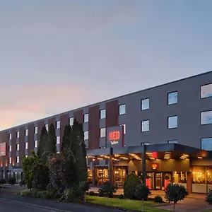 https://radisson-red-london-gatwick-airport.brighton-hotels-england.com